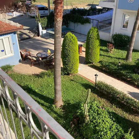 Popular 1 Bed Apart In With Many On Site Amenities Facilities * Side