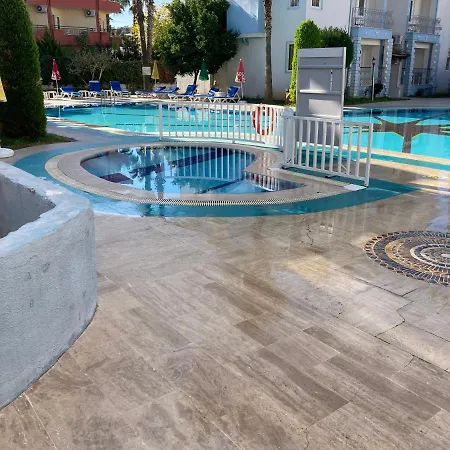 Popular 1 Bed Apart In With Many On Site Amenities Facilities アパート シダ